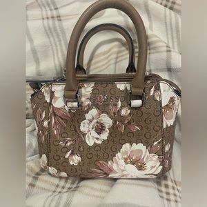 Guess Karlan mini bag mocha multi floral NWT